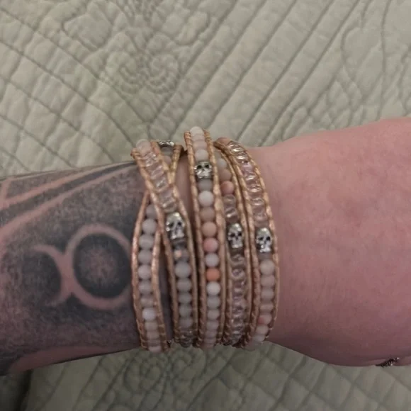 Victoria Emerson Cream and Tan Layered Bracelets - Picture 3 of 3